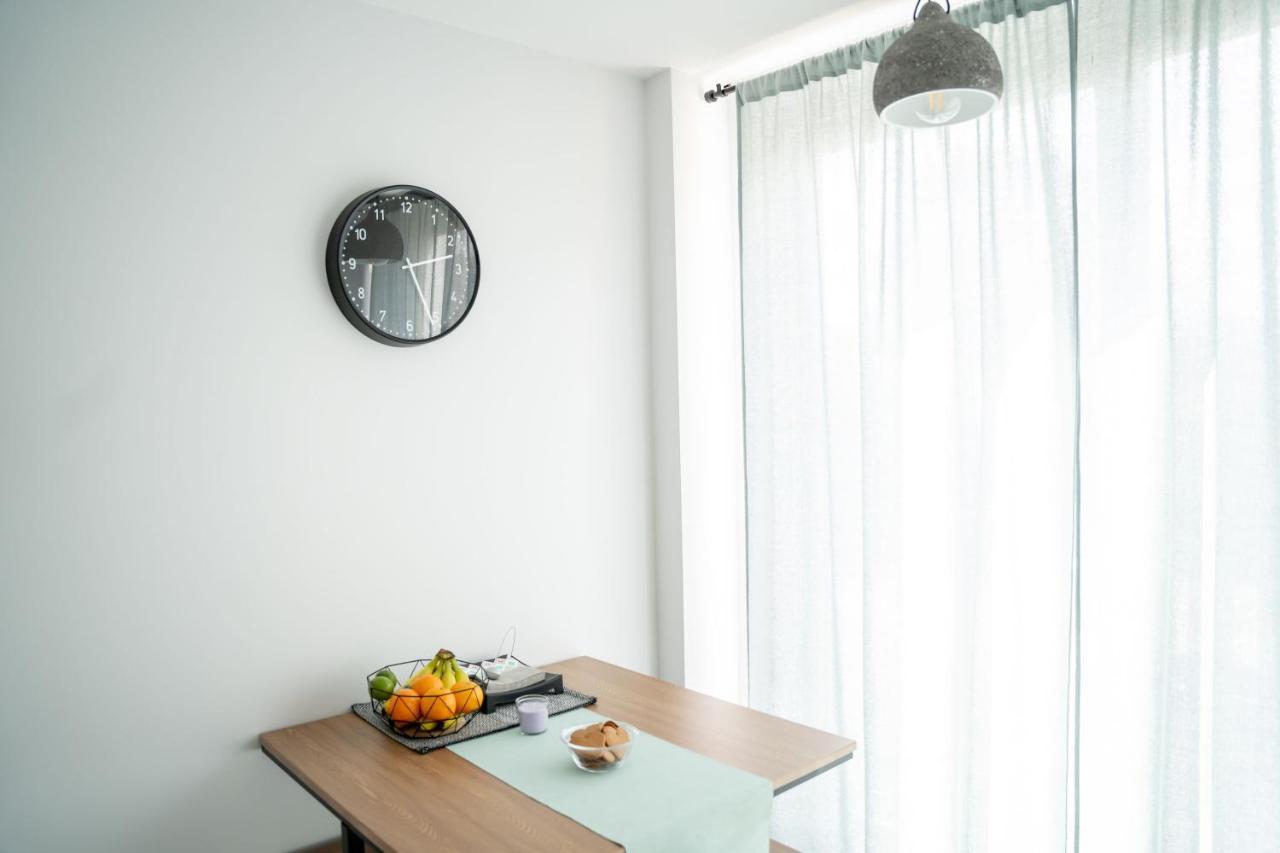 Luxurious Two Bedroom Apartment With Private Parking เพิร์ท ภายนอก รูปภาพ